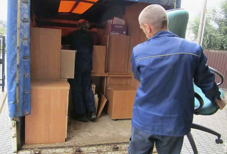 Заказ автомобиля для доставки вещей : Коробки из Сочи в Калининград